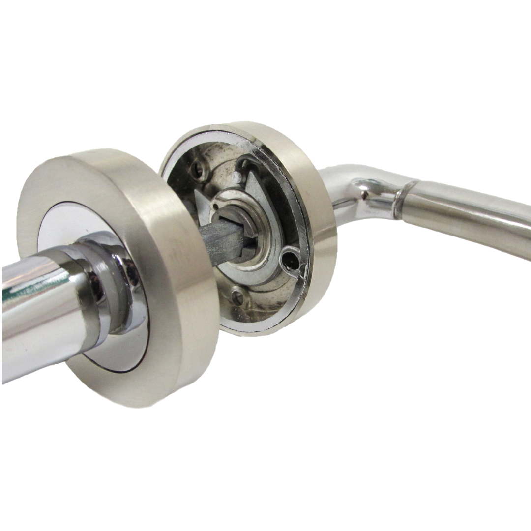 Indiana Door Handles Lever Rose - Chrome Satin Key Lock Escutcheon Pack 125mm