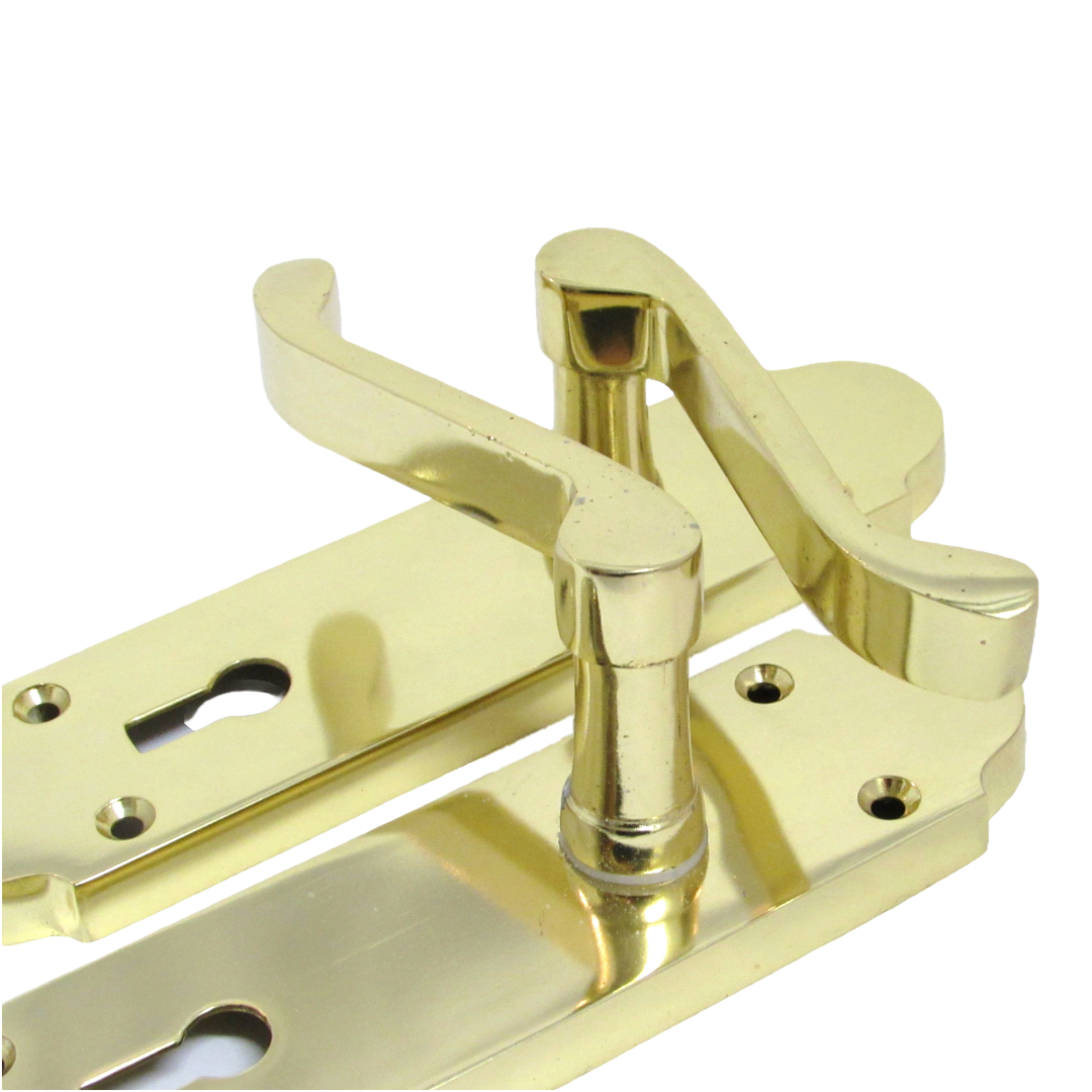 Epsom Door Handle Lock Victorian Scroll Lever - Brass