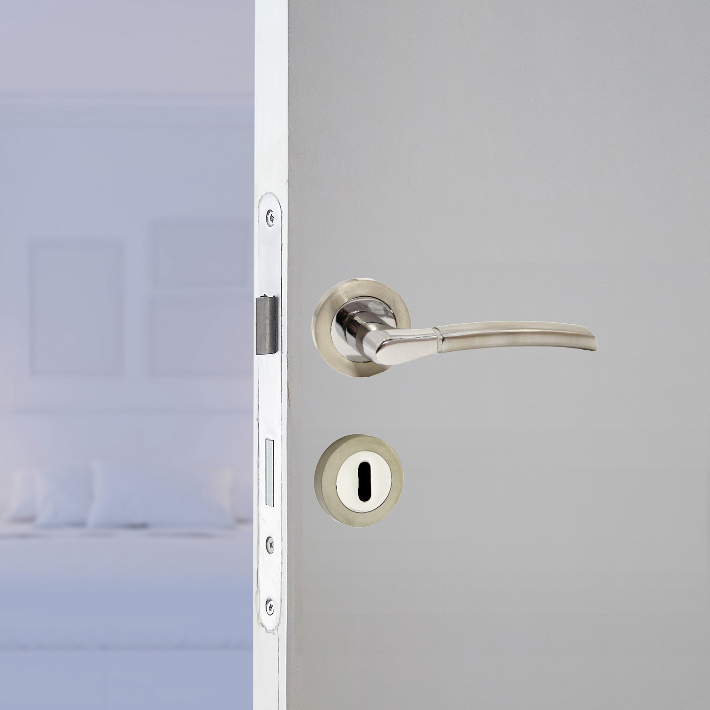 Indiana Door Handles Lever Rose - Chrome Satin Key Lock Escutcheon Pack 125mm