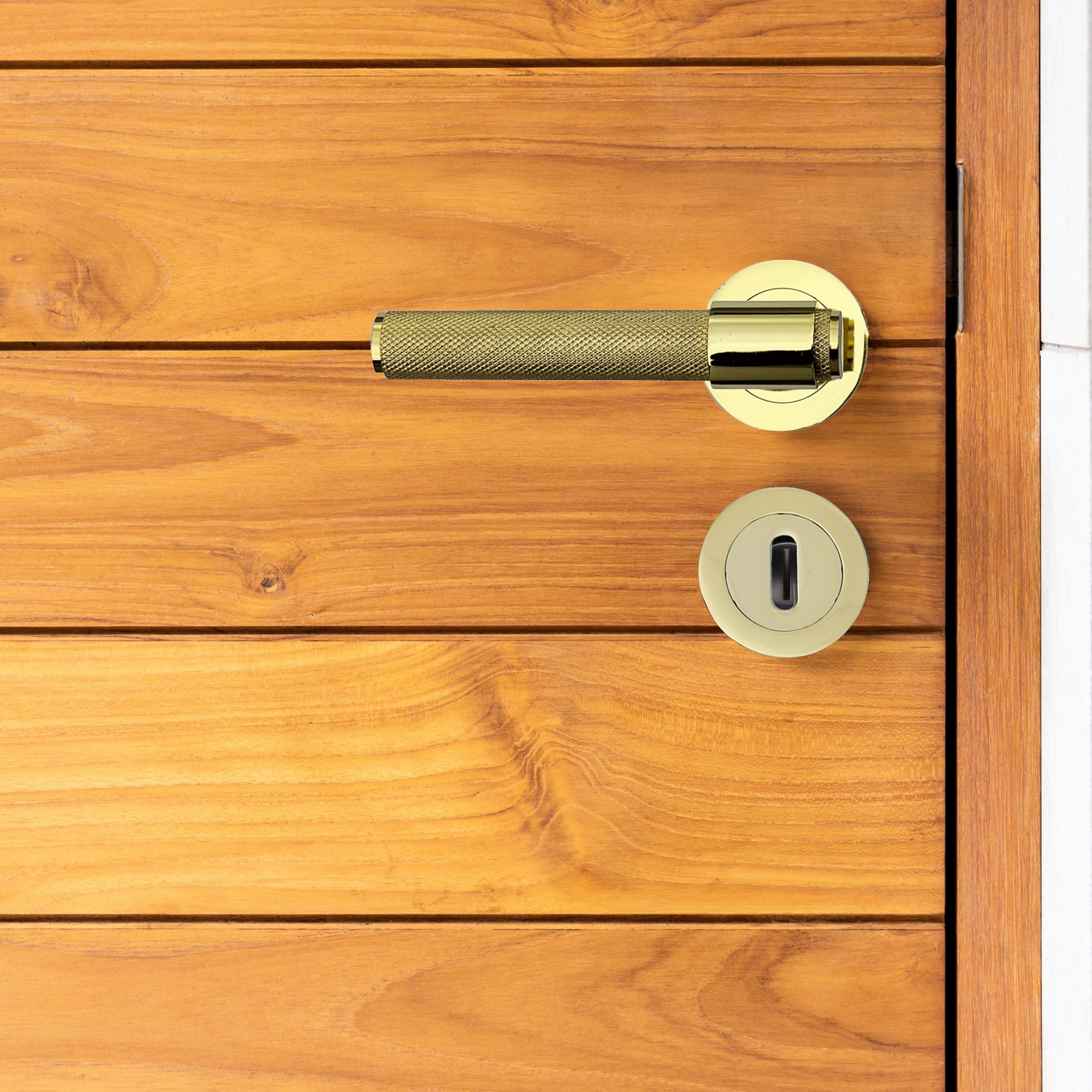 Knurled Door Handles Polished Brass Loop & Neck Lever on Round Rose Latch Handle Luxe