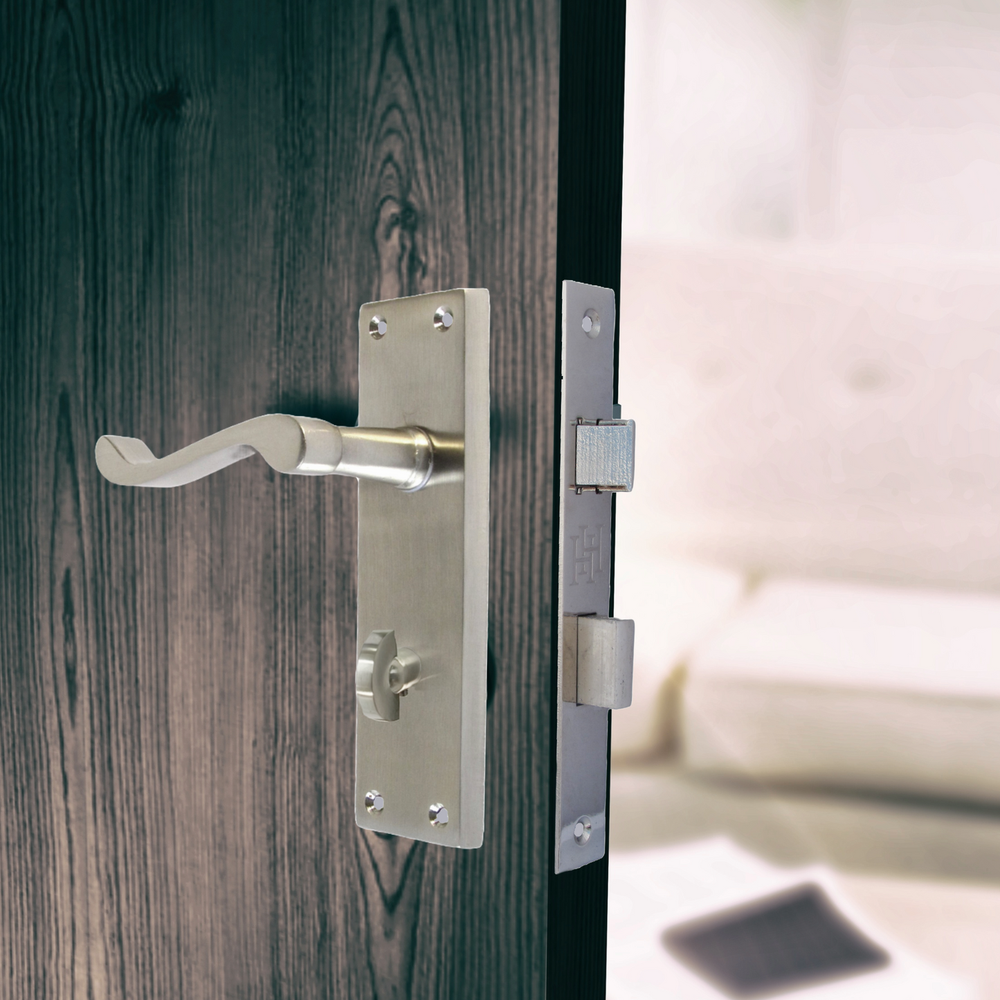 Door Handles Victorian Scroll Lever Bath Lock - Satin 150 x 40mm