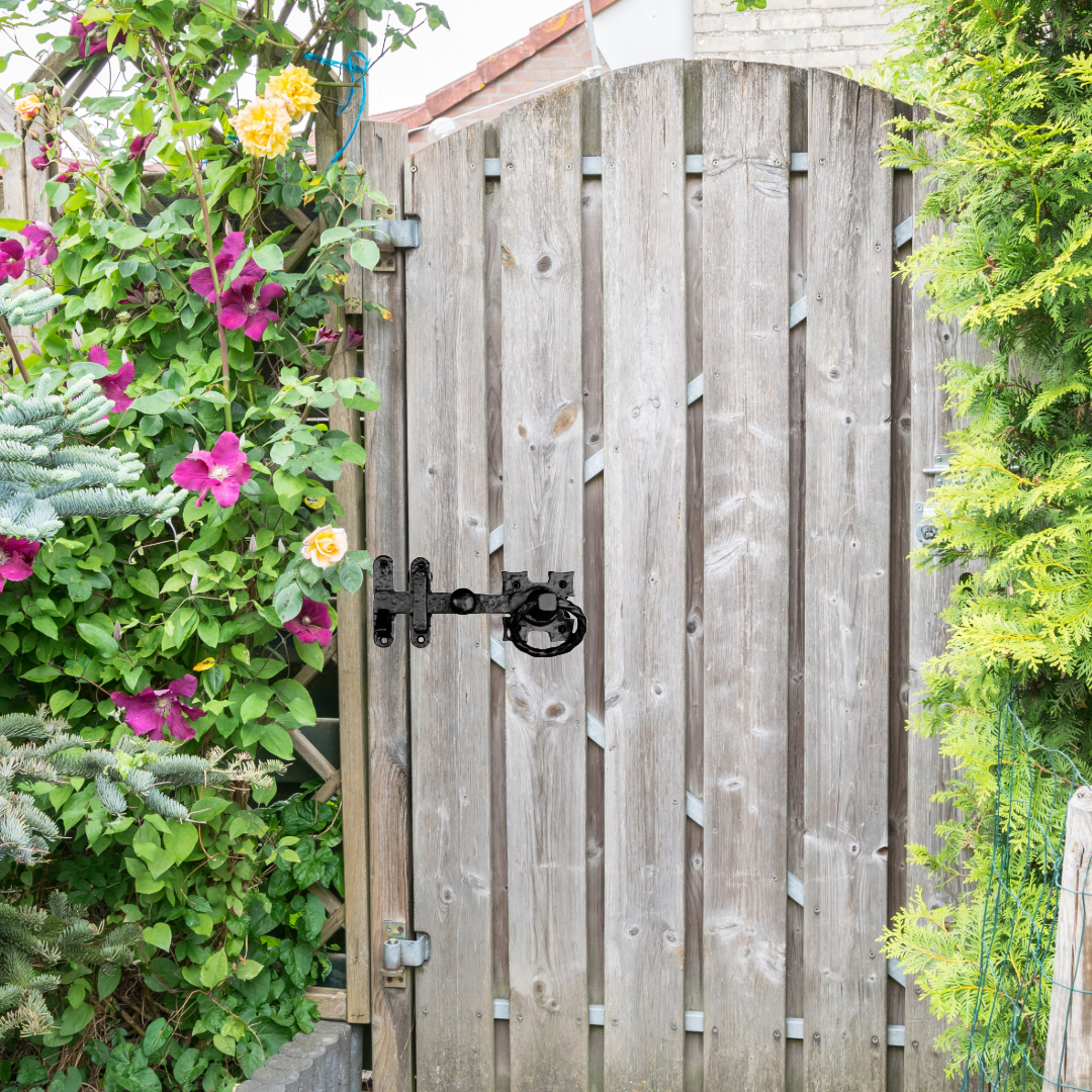 Twisted Ring Gate Latch Square Fleur de Lys Black Antique 200mm Garden Cottage