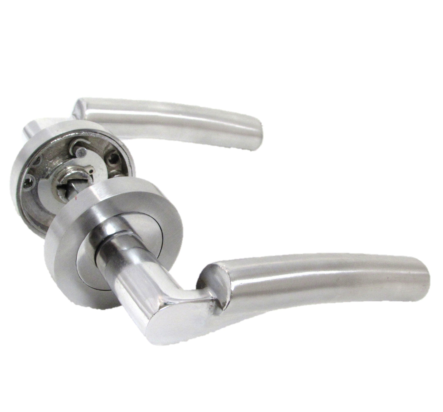 Modern Fresh Chrome Duo Verona Style Curved on Round Rose Lever Door Handles  D1