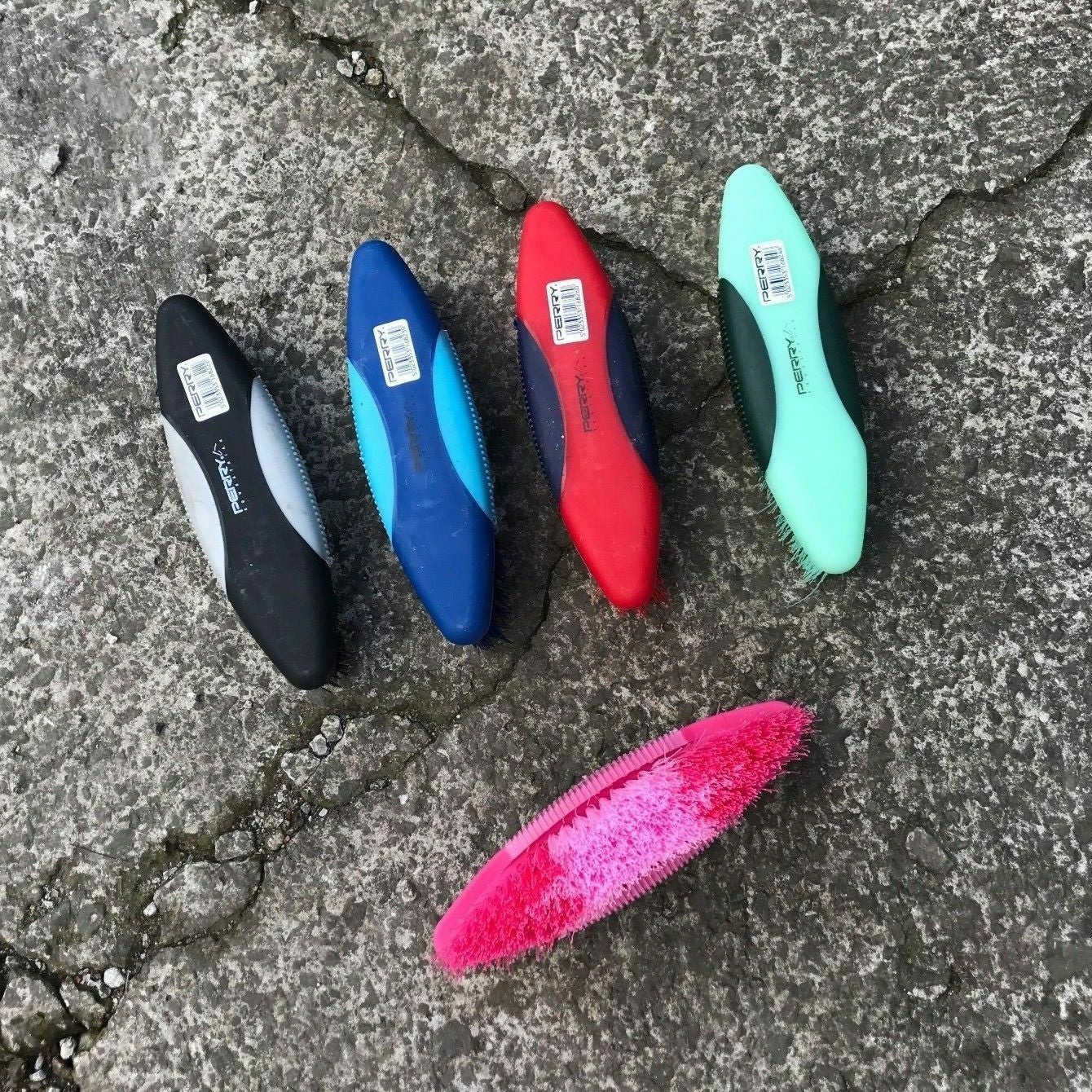 Perry Equestrian Long Body Brush Grooming Horse Pony Pet Grooming Colour D7