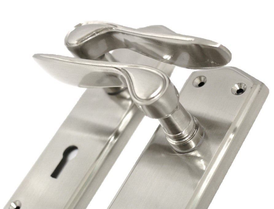 Poignées de porte Stellar à levier à défilement et serrure interne - Satin 170 mm x 50 mm