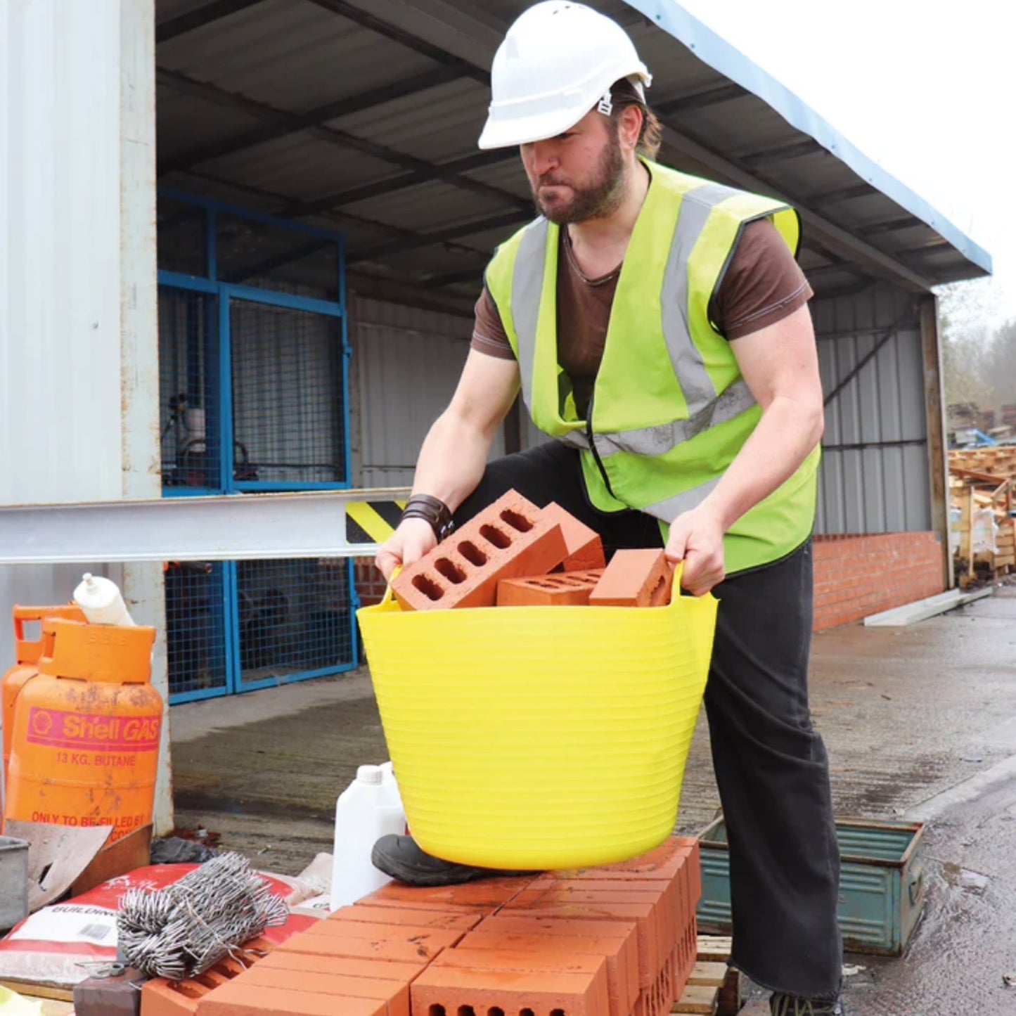Marketplace JPG companion for Perry Equestrian Flexi- Fill Flexible Tubs and Trugs 15 28 60 Litre Feeder Bucket