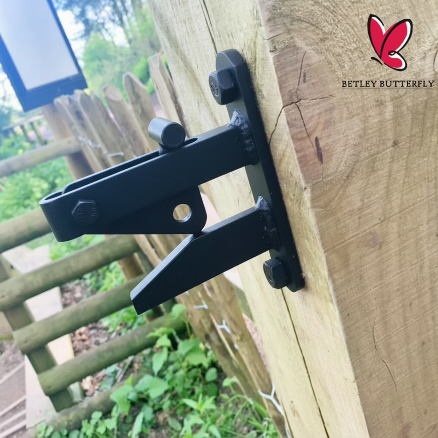 Black Self-Locking Gate Catch Automatic Closing Latch
