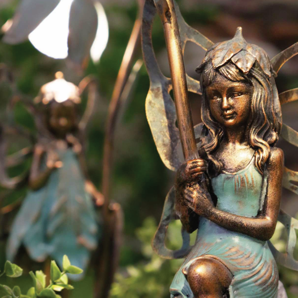 Fée en résine sur escargot ou avec bulle de fleur lumineuse solaire - Sculpture magique pour décoration de jardin intérieur et extérieur