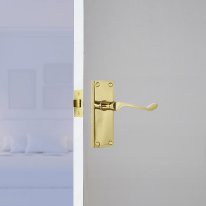 Door Handles Scroll Lever Internal Latch - Brass Pack Hinges 118 x 40mm
