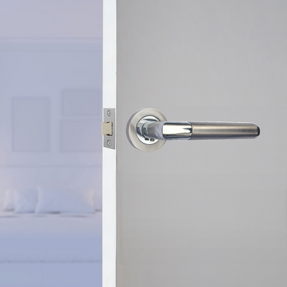 Straight Lever Rose Door Handles Mitred Duo Chrome Satin Lever Door Handle 64mm Latch