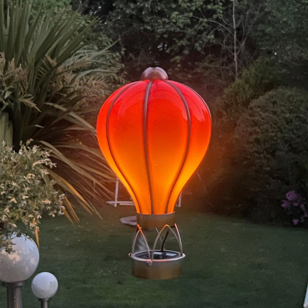 Marketplace JPG companion for Flame Red Solar Hot Air Balloon - Outdoor Hanging LED Light for Garden, Patio & Porch Décor - 45cm x 14cm x 14cm