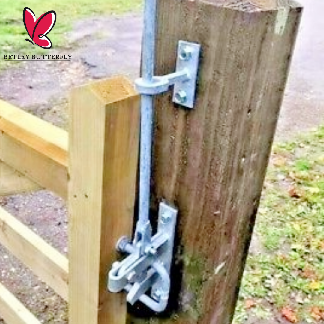 Hunting Lift Gate Catch Self-Locking Auto Latch Kit with Cranked Striker Galvanised