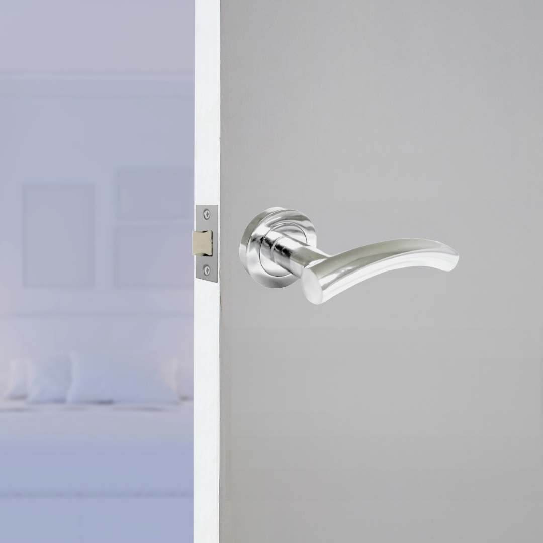 Arched Lever Door Handles on Round Rose Chrome 134mm Tubular Latch Hinges