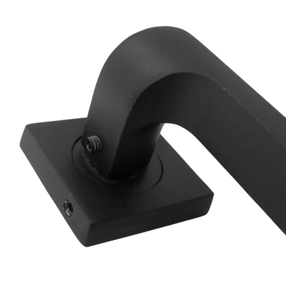 Poignée de porte UNO-2, levier noir mat sur rosace carrée, poignées intérieures + loquet et charnières de 64 mm
