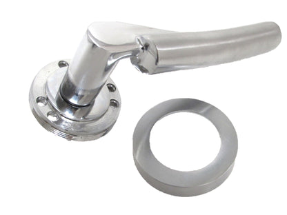 Modern Fresh Chrome Duo Verona Style Curved on Round Rose Lever Door Handles  D1