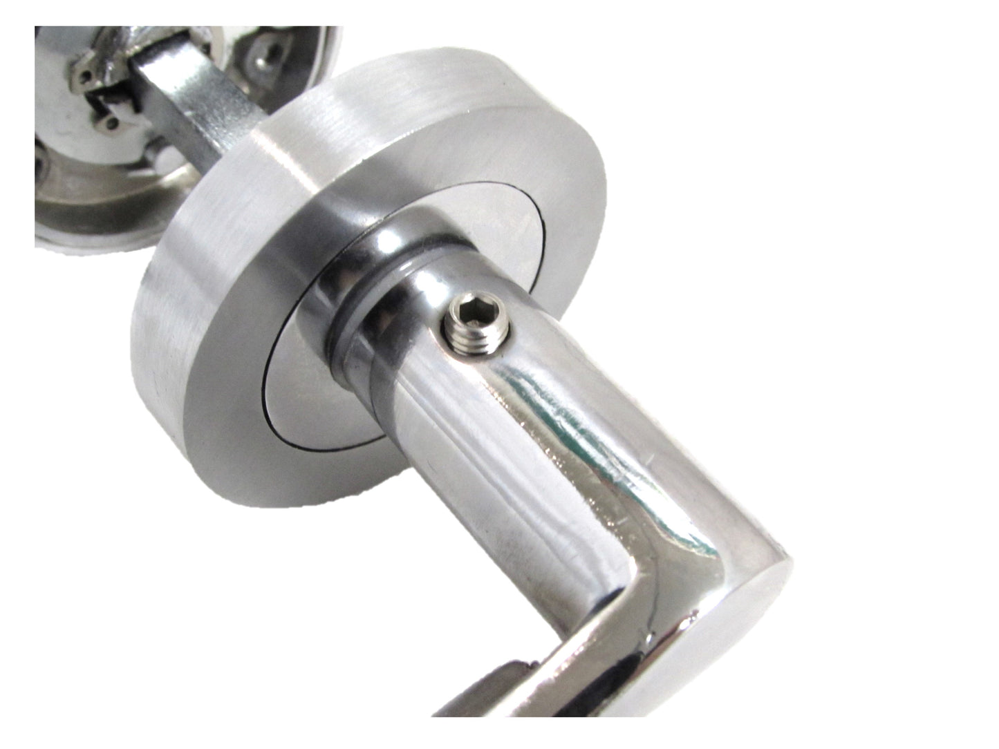 Modern Fresh Chrome Duo Verona Style Curved on Round Rose Lever Door Handles  D1