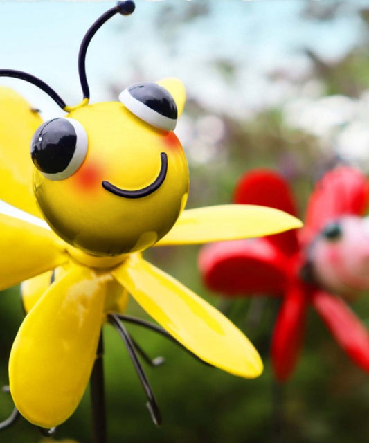 Metal Spinning Bee Garden Stake